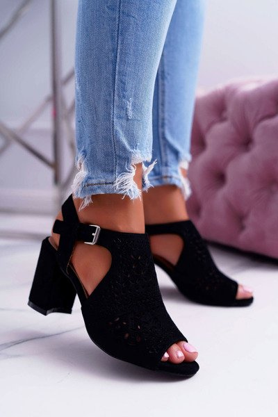 Moteriškos „stiletto“ basutės „Peep Toe Black Olenia“.