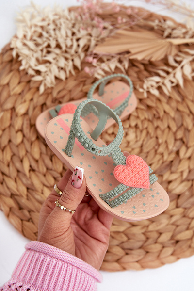 Kinder Sandalen mit Herz 81997 Ipanema My First Baby Grün