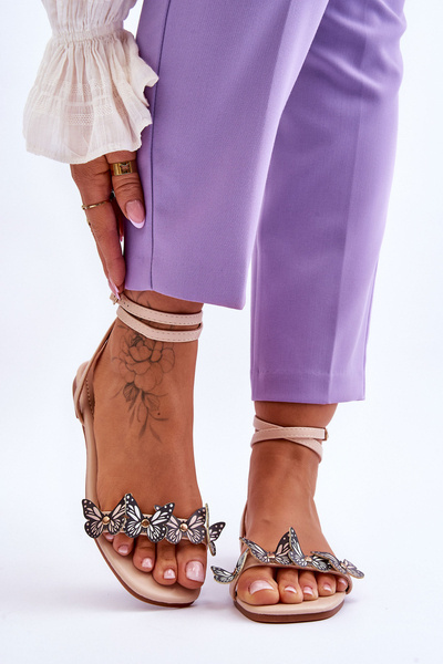 Sandales Femme Avec Papillons Décoratifs Beige Jeane