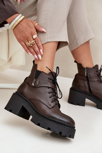 Botine din piele pentru femei cu toc dreptunghiular cu curea decorativă cu căptușeală Zazoo 60557 ciocolată