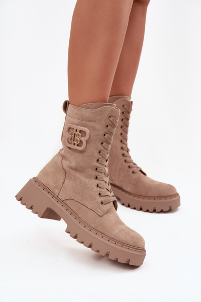 Bottes Workery pour femmes avec élément décoratif isolées beige Kalindra