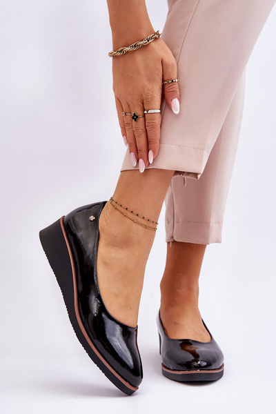 Klassische Lack-Keilpumps Beige Paola
