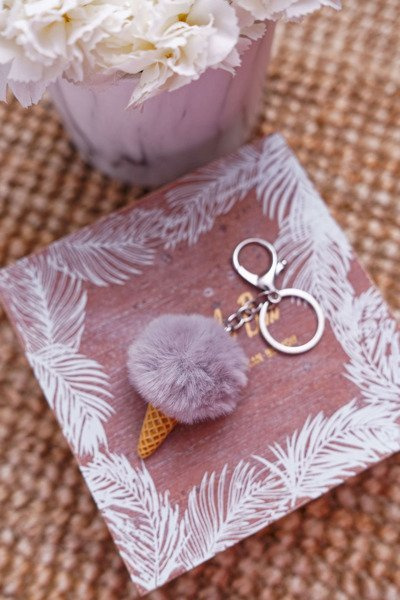 Mažas raktų pakabukas, pilkas ledinis rankinės pakabukas