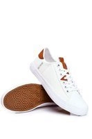 Baltas