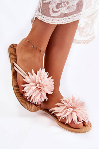 Tongs Femme Avec Ornement En Tissu Rose Clair Eviana