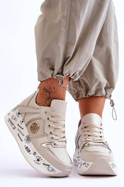 Baskets en cuir pour femmes sur une grosse plateforme Beige Asturia
