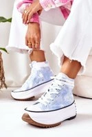 Blanc || Blue