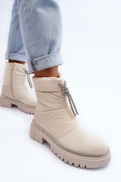 Verzierte Schneestiefel mit flachem Absatz in Hellbeige Plotia