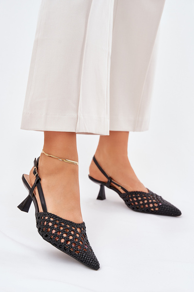 Talons Aiguille Avec Bout Pointu Et Talon Ouvert Noir Umirana