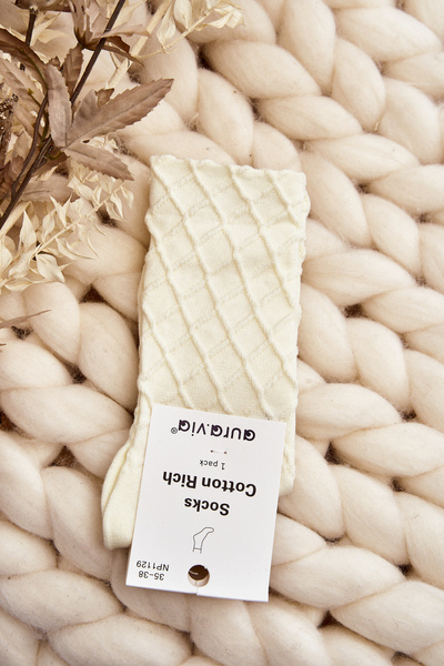 Chaussettes pour femmes avec gaufrage décoratif crème