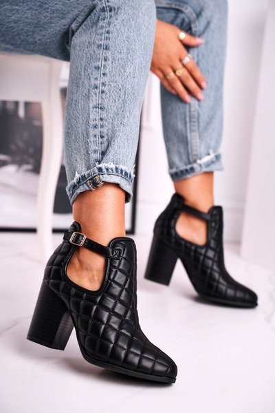 Bottes Pour Femmes À Talon Haut Avec Découpes Black Dreams