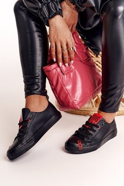Adidaje din piele pentru femei Big Star EE274303 Negru