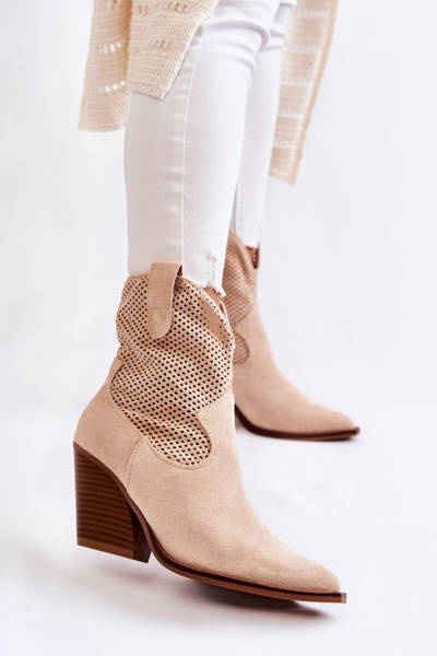 Moteriški zomšiniai ažūriniai batai Cowboy Beige Eleonore