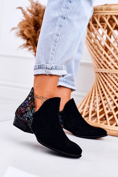 Bottes en cuir pour femmes Maciejka noires avec des fleurs 04091-57