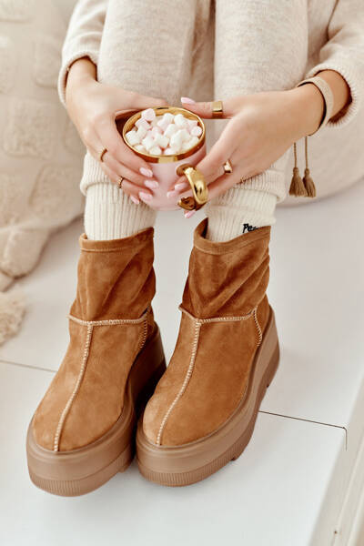 Bottes femme en cuir sur semelle épaisse Camel Zazoo 3424