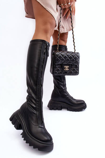 Bottes En Cuir Sur Une Plateforme Massive Avec Un Zip Noir Ringo
