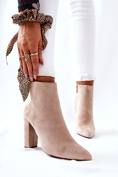 Suede Stiletto Booties bege rinasa