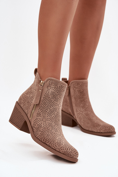 Damenschuhe Cowboy-Stiefel mit Absatz S.Барски HY52-538 Beige