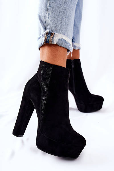 Bottes En Daim Sur Talon Haut Noir Sarsea