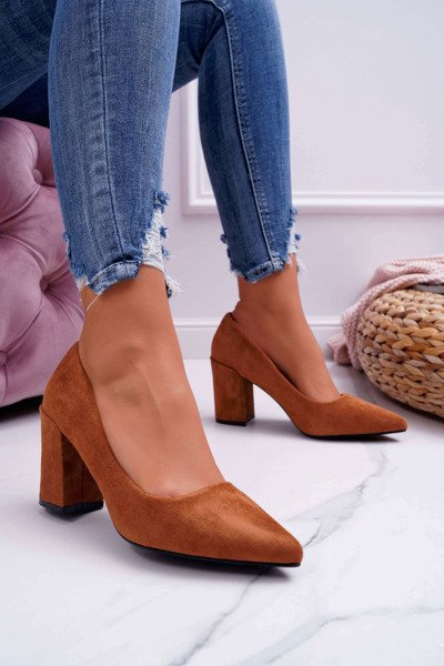 Escarpins Femini en daim Camel pour femmes Stiletto