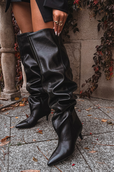 Schuhschuhe Damen auf Absatz Schwarz Ysolienne