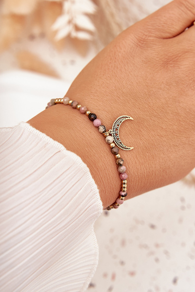 Armband mit Perlen und goldenem Mond