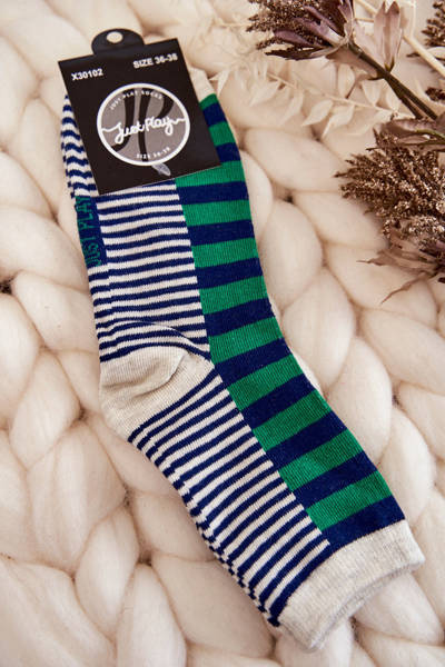 Klassische Damensocken mit Streifen und Streifen Grün