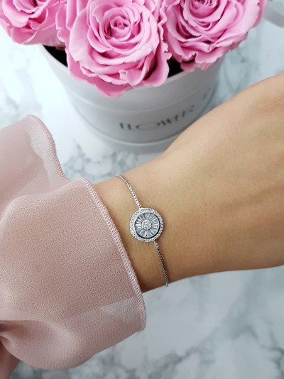 Moteriška apyrankė ant grandinėlės, sidabrinė Neli