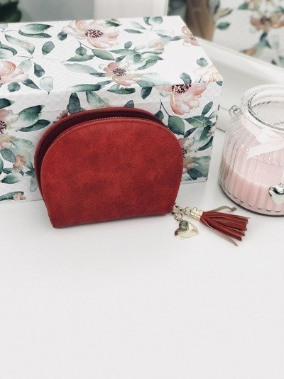 Portefeuille rouge pour femme avec pompon