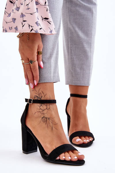 Klassische Wildleder Sandaletten Schwarz Amina