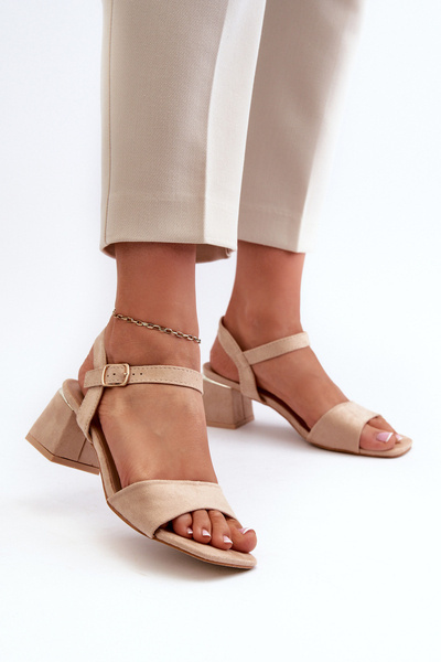 Sandales beiges à talons blocs en faux suède pour femmes Leisha