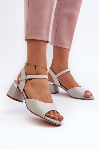 Damen Sandalen mit niedrigem Absatz aus Kunstleder Sergio Leone SK876 Grau