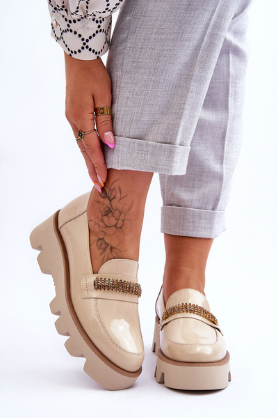 Modische Slipper auf der Plattform mit Dekoration Laura Messi 2600 Beige