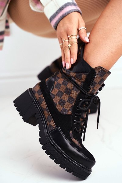 Moteriški plokšti žygio batai, juodi NS169P Milady