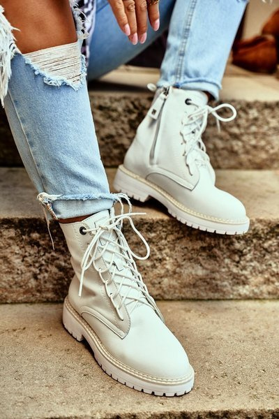 Moteriški plokšti žygio batai Big Star White GG274597
