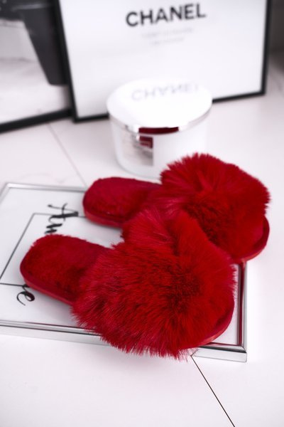 Vaikiškos šlepetės su kailiu Raudonas sniego kamuolys