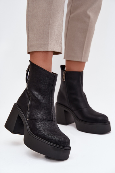 Lederisolierte Damenschuhe mit Absatz und Plattform Vinceza 66831 Schwarz