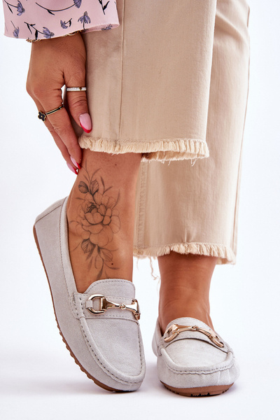 Mocassins Classiques En Daim Avec Embellissements Gris Arla
