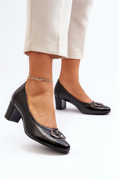 Escarpins noirs à petit talon avec ornement Aeliris