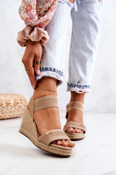 Női szandál Wedge Big Star JJ274978 bézs színű