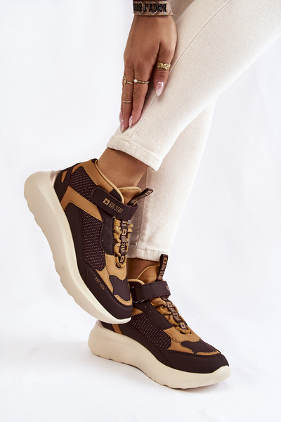 Chaussures de sport pour femmes, système de mousse à mémoire de forme Big Star KK274404 marron