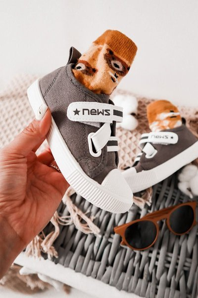 Baskets Pour Enfants Avec Velcro Gris Actualités