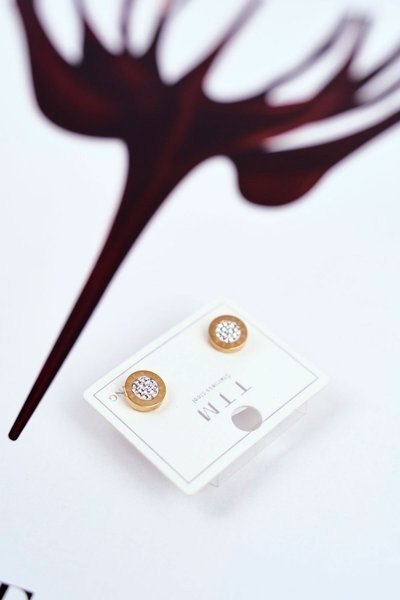 Boucles D'oreilles Femme Roues Dorées Avec Zircons Centre Blanc Bridget