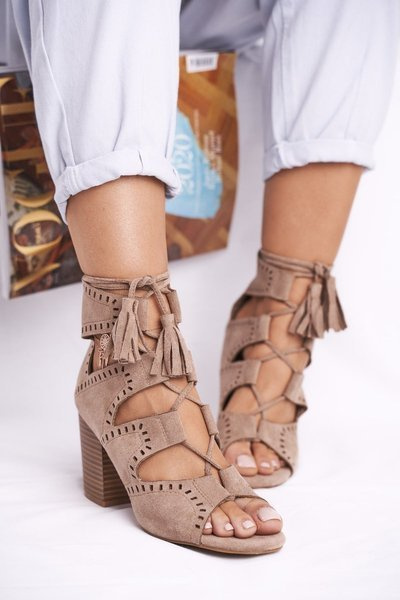 Bottes à talons aiguilles pour femmes en daim découvert beige vide