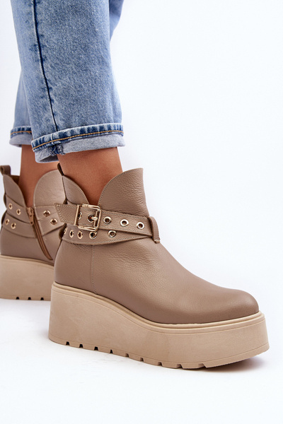 Damen-Lederstiefel Mit Plateau-Koturn Und Geprägten Riemen Zazoo 1752 Beige