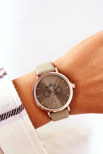 Watch On A Leather Strap Giorgio&Dario Green