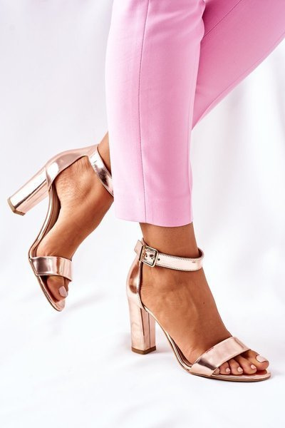 Sandale clasice din piele pe bloc de bloc Laura Messi 1760 Champagne
