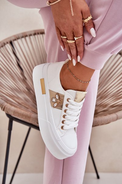 Baskets Femme Sur Plateforme Avec Détail Décoratif Blanches Annisae