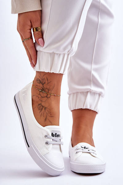 Adidași pentru femei Lee Cooper LCW-23-31-1791L White