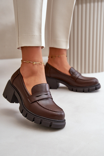 Chaussures à Talons Bas Pour Femmes En Cuir Écologique Marron Foncé Menloa